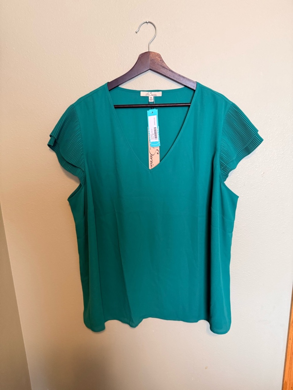 V-Neck Flutter Sleeve Blouse in Green